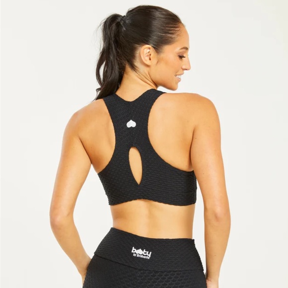 Booty by Brabants Croco Skin Deep V Top - Picture 6 of 7